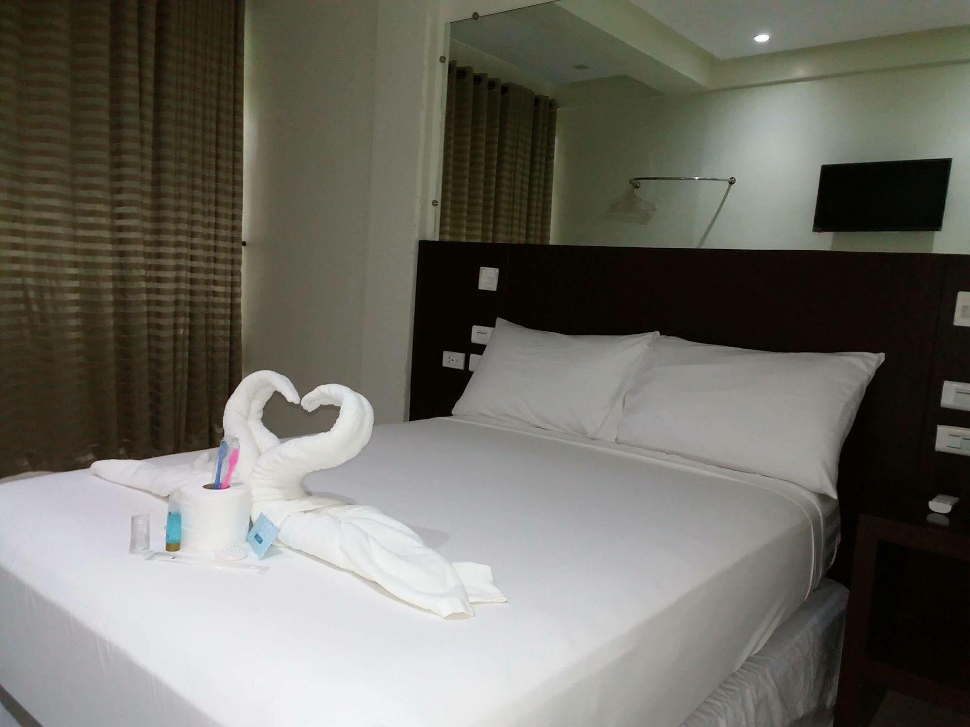 Boracay Midtown Hotel Balabag  Екстериор снимка