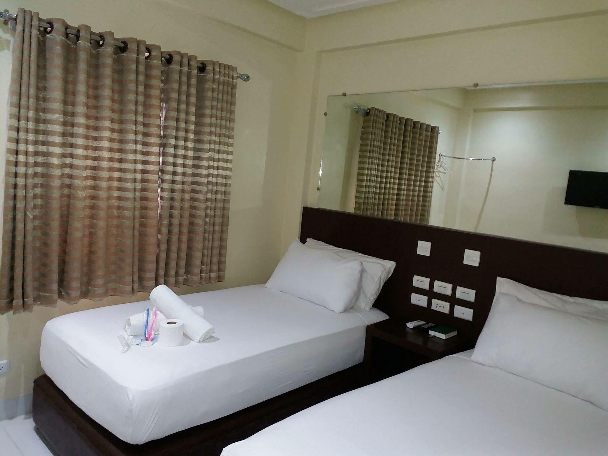 Boracay Midtown Hotel Balabag  Екстериор снимка
