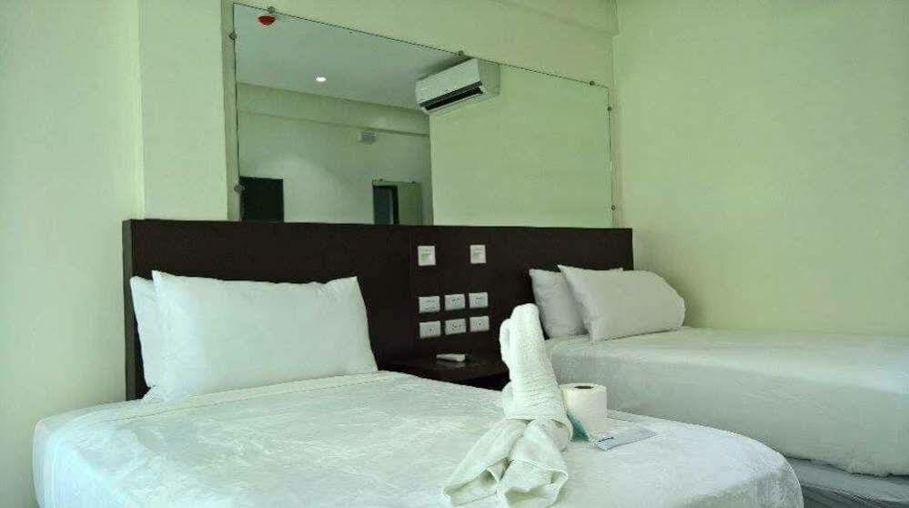Boracay Midtown Hotel Balabag  Екстериор снимка
